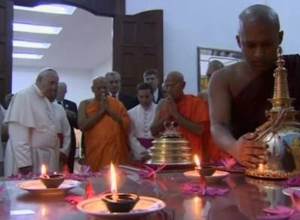 Francis-Bergoglio at Buddhist Temple