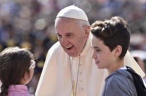 Francis-Bergoglio & Children