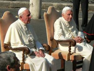 Francis-Bergoglio & Benedict-Ratzinger