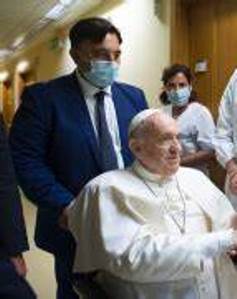 Francis-Bergoglio in Wheelchair