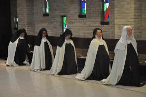 Traditional Carmelite Nuns