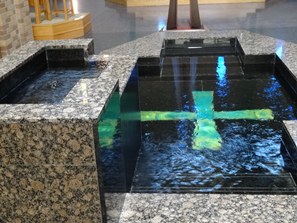Novus Ordo Baptismal Pool
